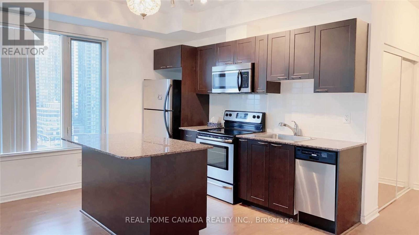 1305 - 385 Prince Of Wales Drive, Mississauga, Ontario  L5B 0C8 - Photo 6 - W13879636