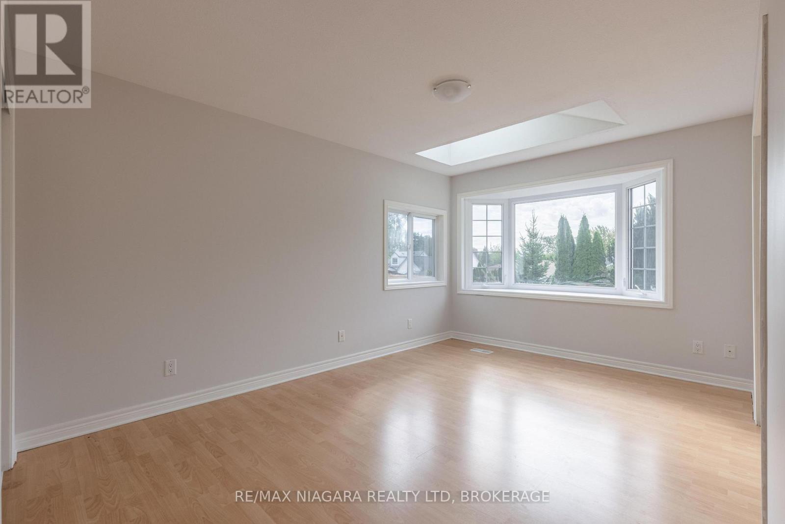 6474 Taylor Street, Niagara Falls, Ontario  L2G 2G1 - Photo 11 - X13879652