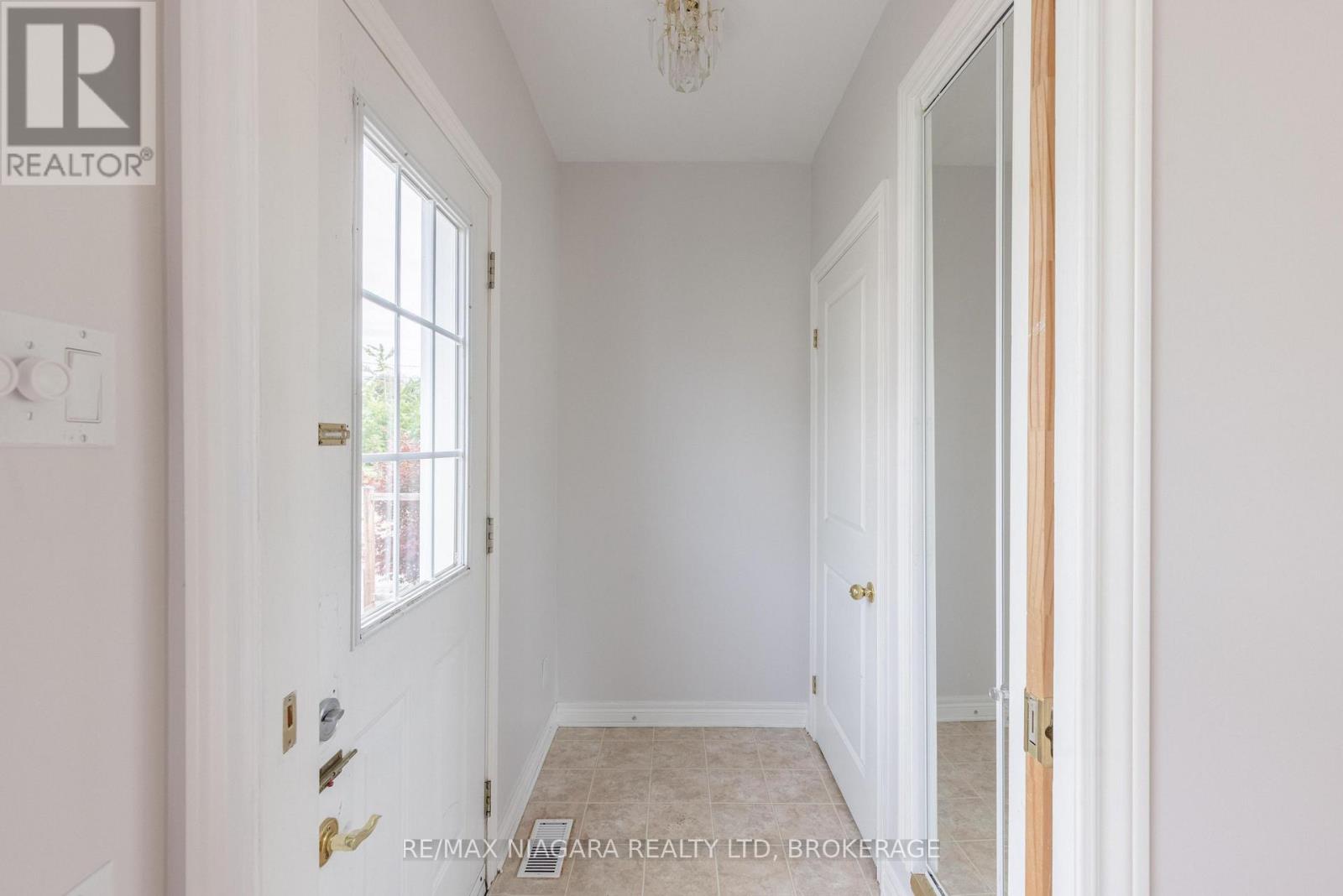 6474 Taylor Street, Niagara Falls, Ontario  L2G 2G1 - Photo 14 - X13879652