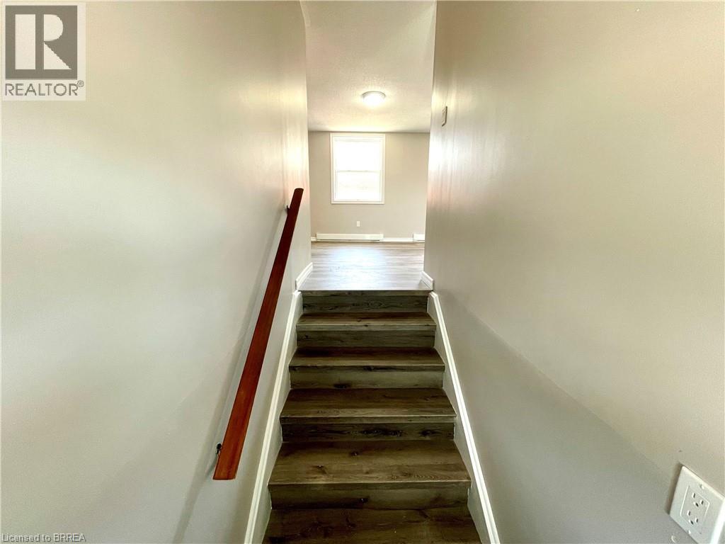 57 Leonard Street Unit# 3, Brantford, Ontario  N3T 4Z6 - Photo 3 - 40866839