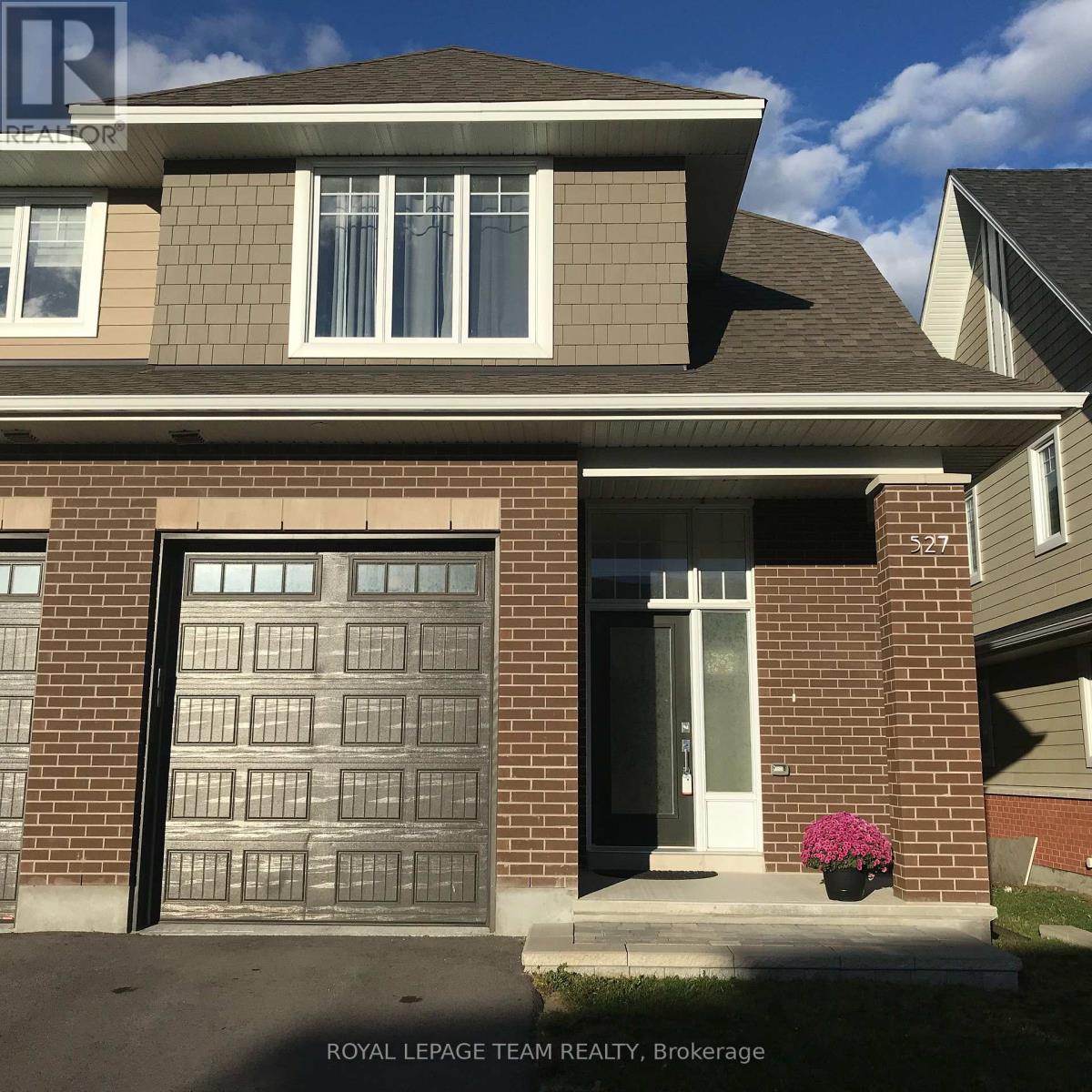 527 HITZLAY TERRACE, Ottawa, Ontario