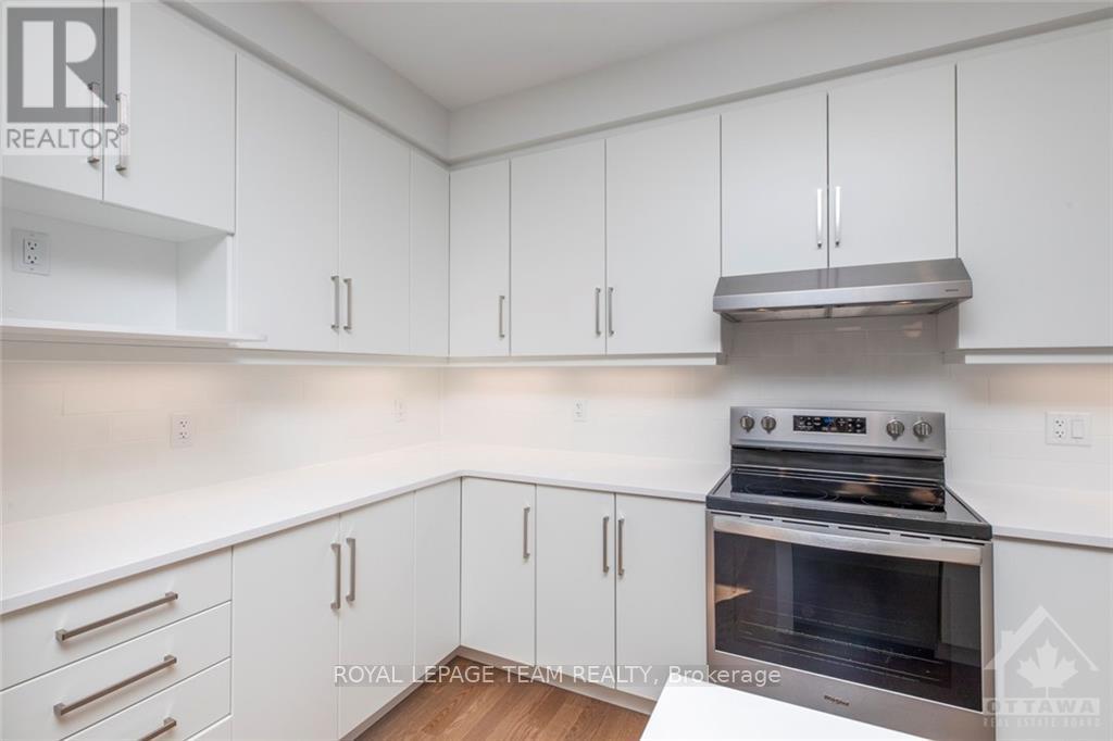 527 Hitzlay Terrace, Ottawa, Ontario  K2T 0S1 - Photo 13 - X13871942