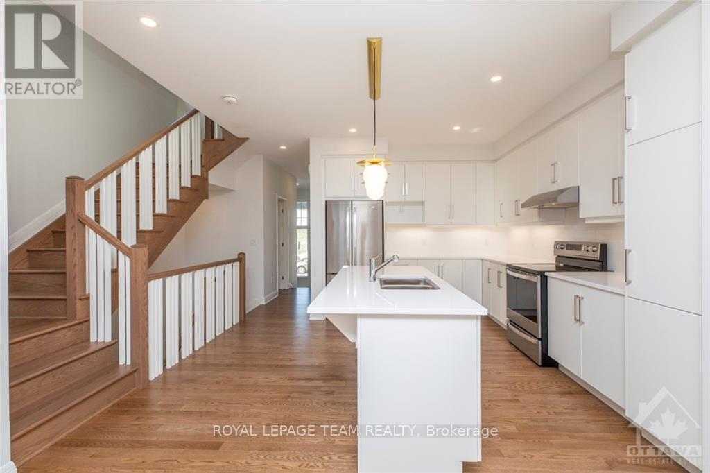 527 Hitzlay Terrace, Ottawa, Ontario  K2T 0S1 - Photo 9 - X13871942