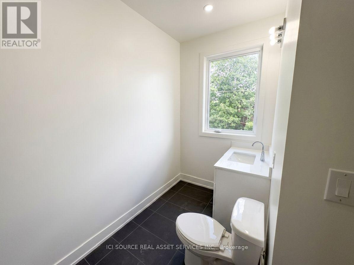 Top Floor - 152 Brunswick Avenue, Toronto, Ontario  M5S 2M2 - Photo 5 - C13879654