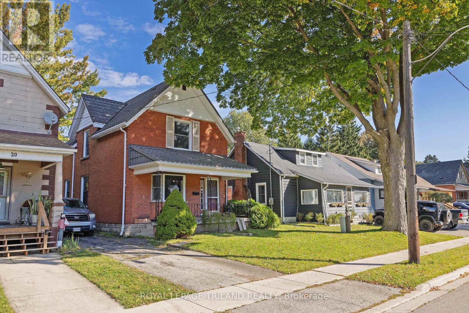 22 Hemlock Street, St. Thomas, Ontario  N5R 1X6 - Photo 2 - X13879764