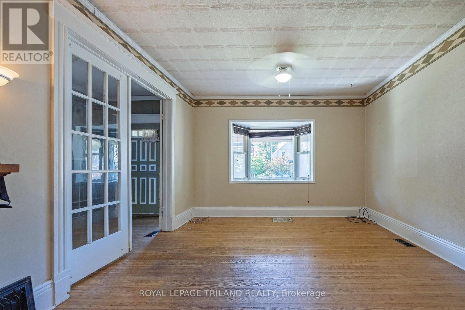 22 Hemlock Street, St. Thomas, Ontario  N5R 1X6 - Photo 8 - X13879764