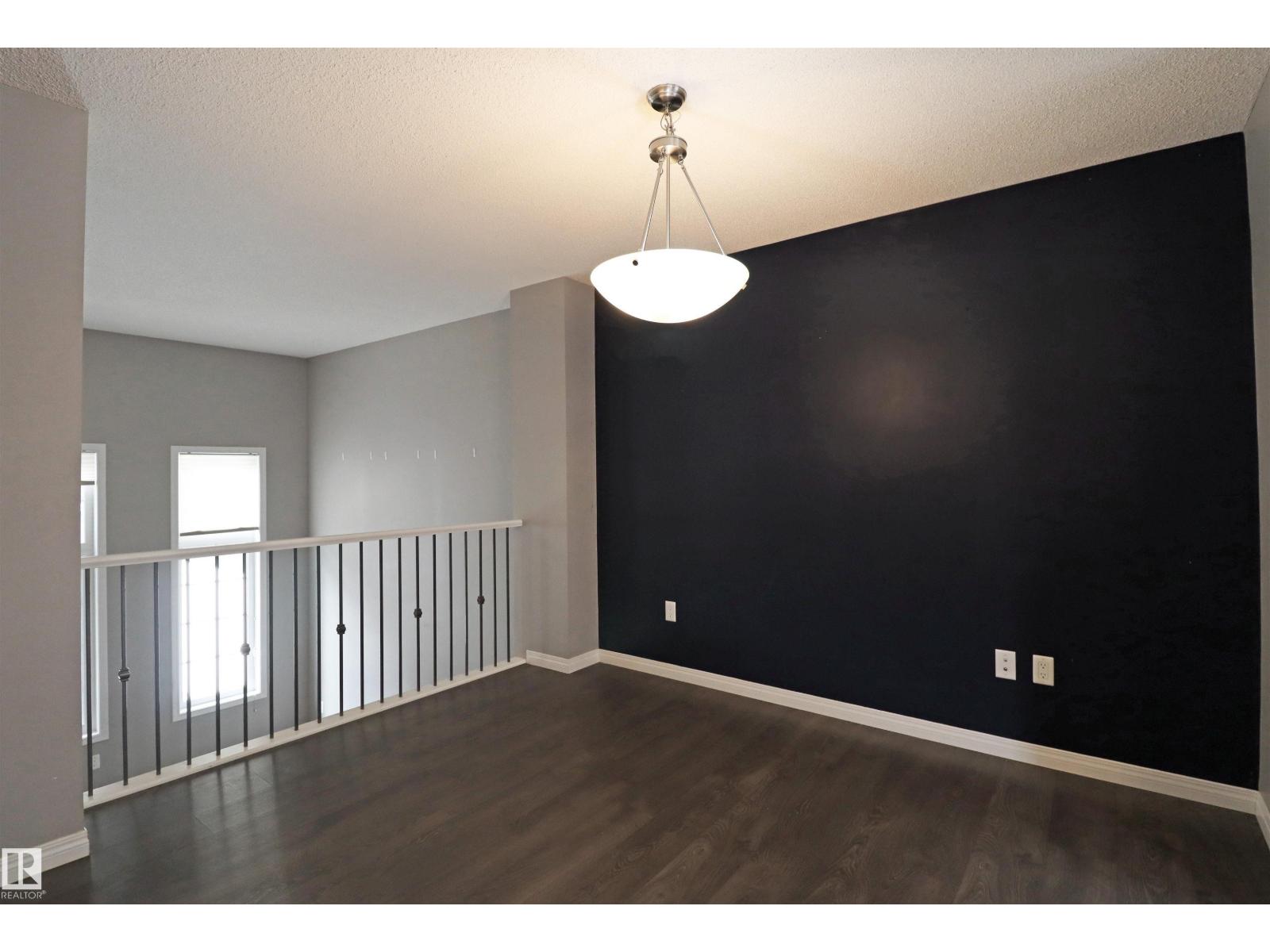 #32 9151 SHAW WY SW