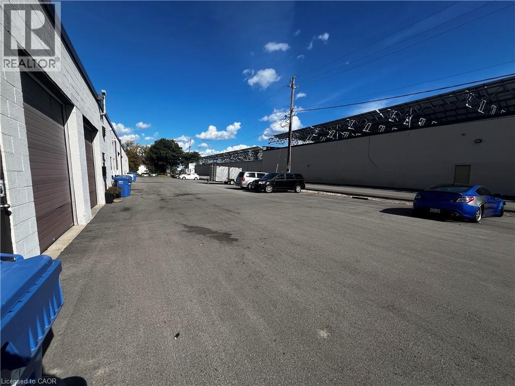 1163 King Road Unit# 10, Burlington, Ontario  L7T 0B4 - Photo 2 - 40870226