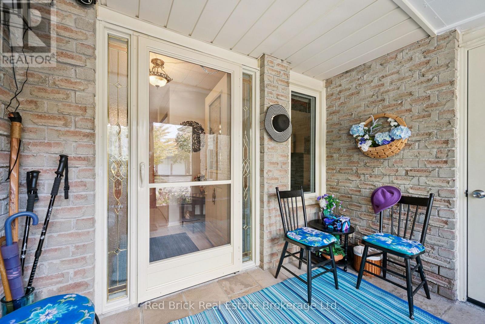 744 Woodhill Drive, Centre Wellington, Ontario  N1M 3N2 - Photo 5 - X13879696