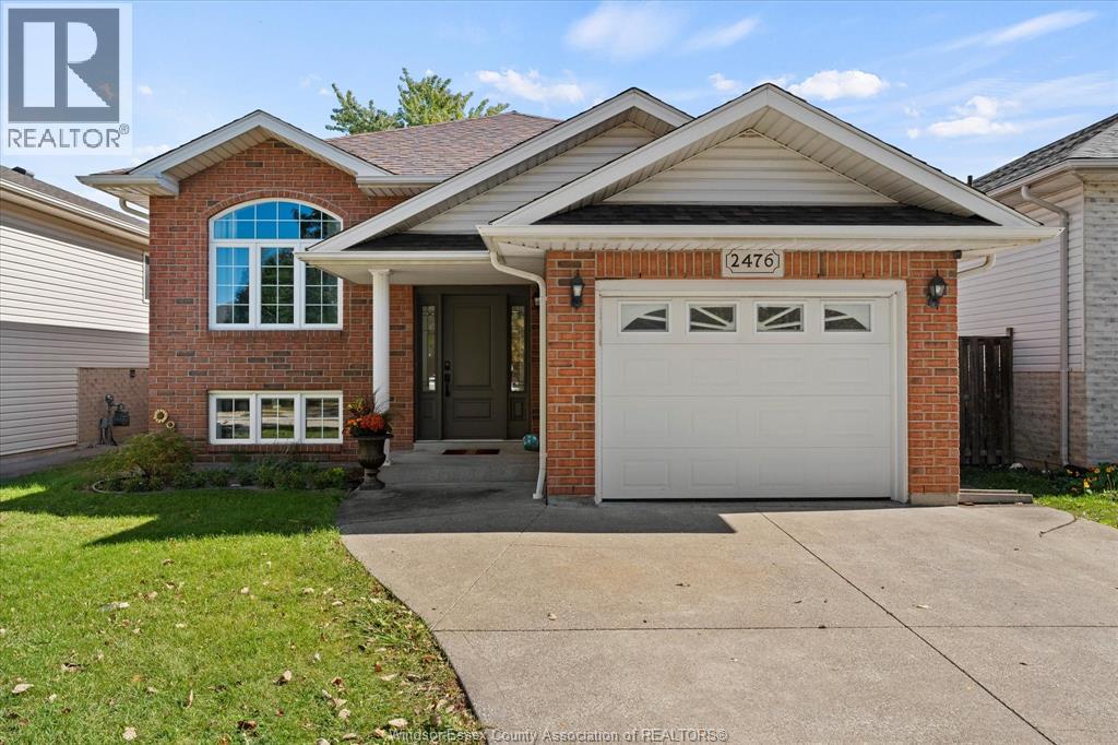2476 Luxury, Windsor, Ontario