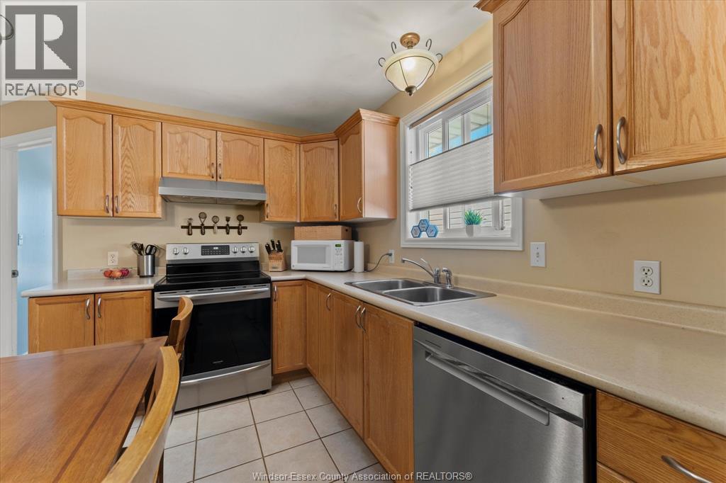 2476 Luxury, Windsor, Ontario  N8P 1S8 - Photo 6 - 26024910