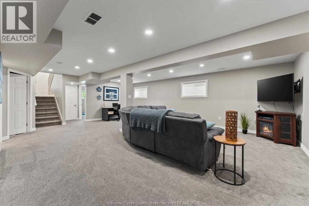2476 Luxury, Windsor, Ontario  N8P 1S8 - Photo 21 - 26024910