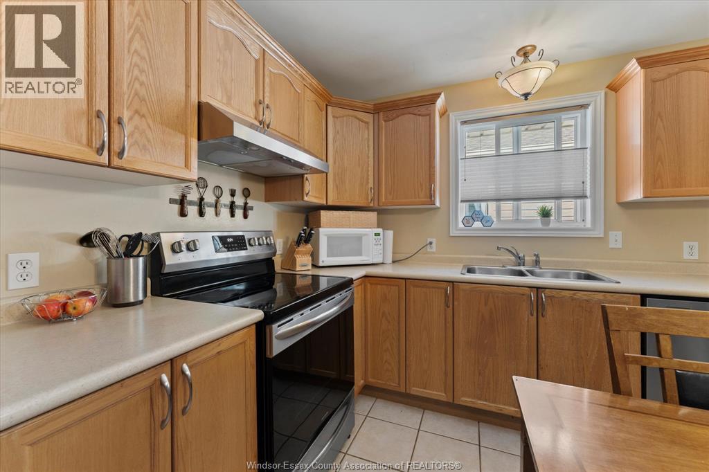 2476 Luxury, Windsor, Ontario  N8P 1S8 - Photo 4 - 26024910