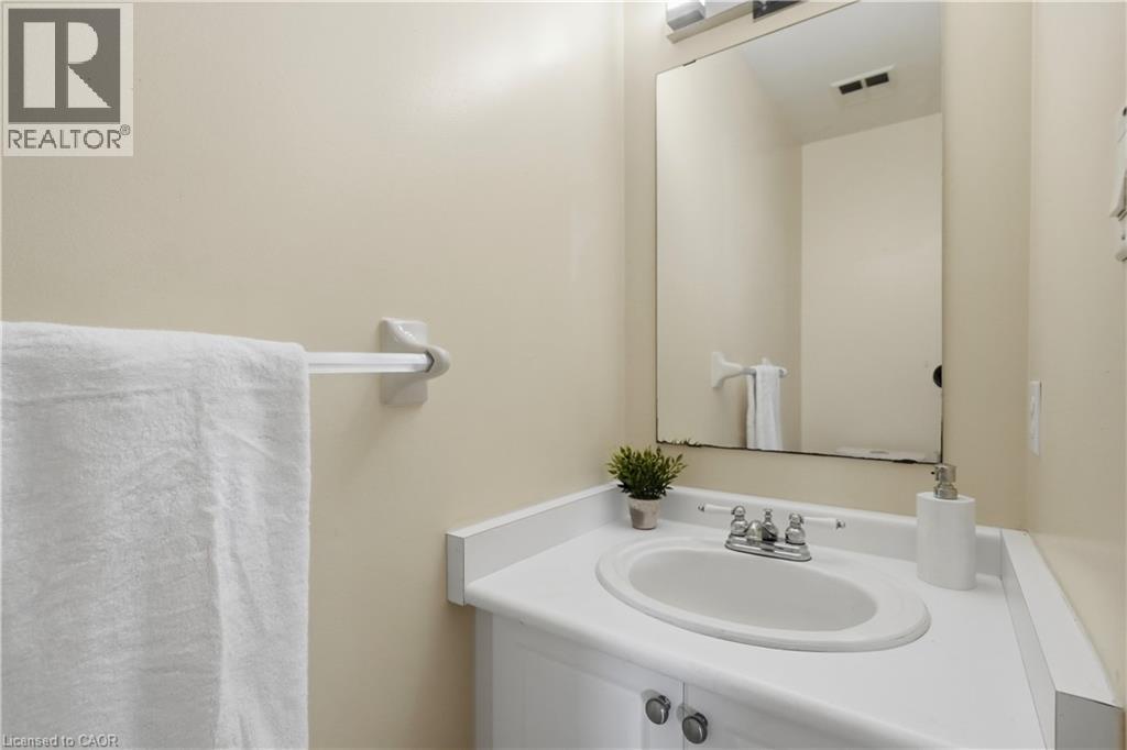 148 Rockhaven Lane, Waterdown, Ontario  L8B 0J5 - Photo 16 - 40865802