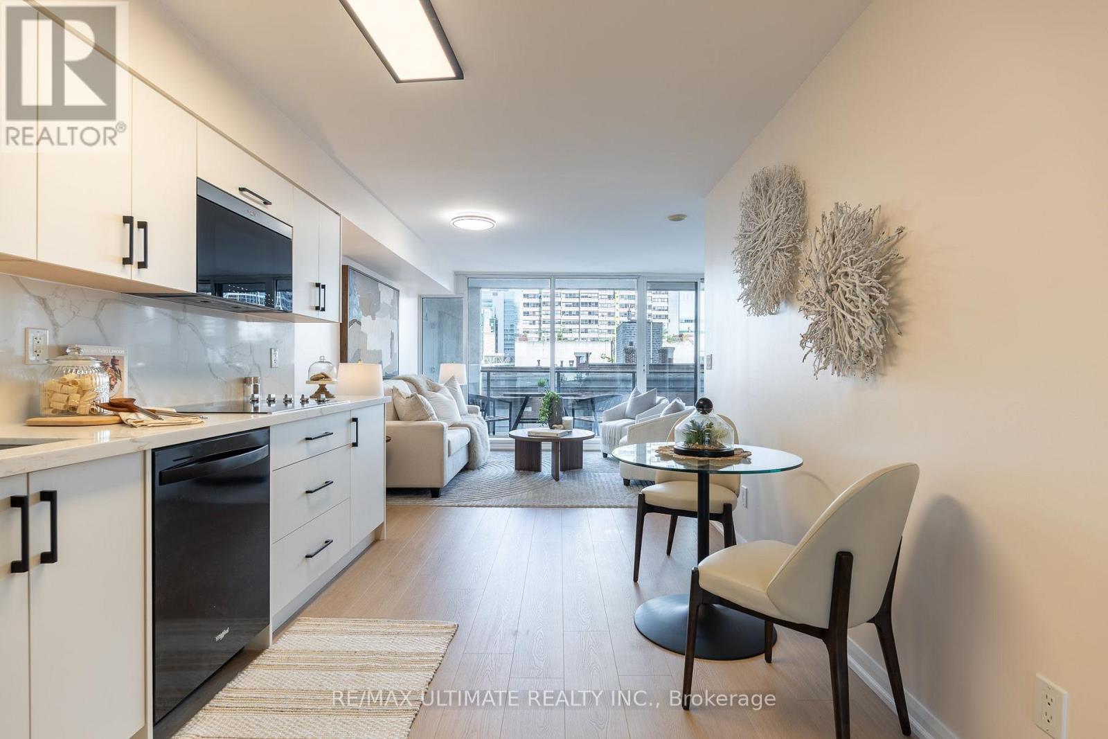 627 - 111 Elizabeth Street, Toronto, Ontario  M5G 1P7 - Photo 2 - C13879826