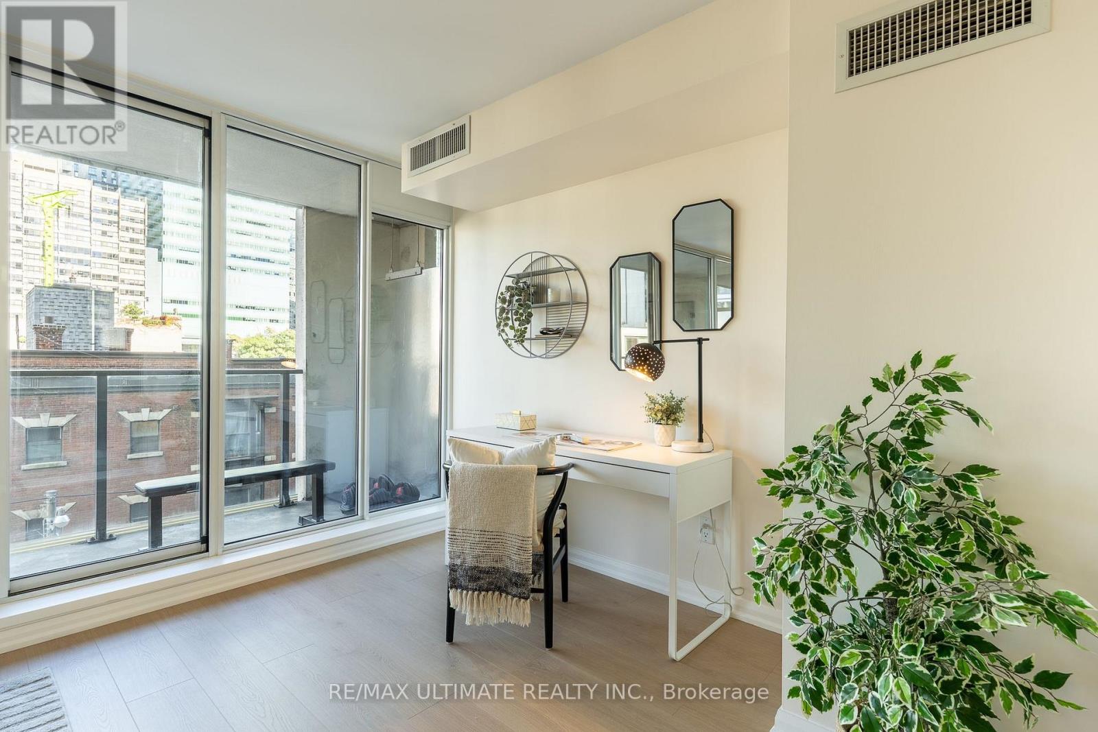 627 - 111 Elizabeth Street, Toronto, Ontario  M5G 1P7 - Photo 21 - C13879826