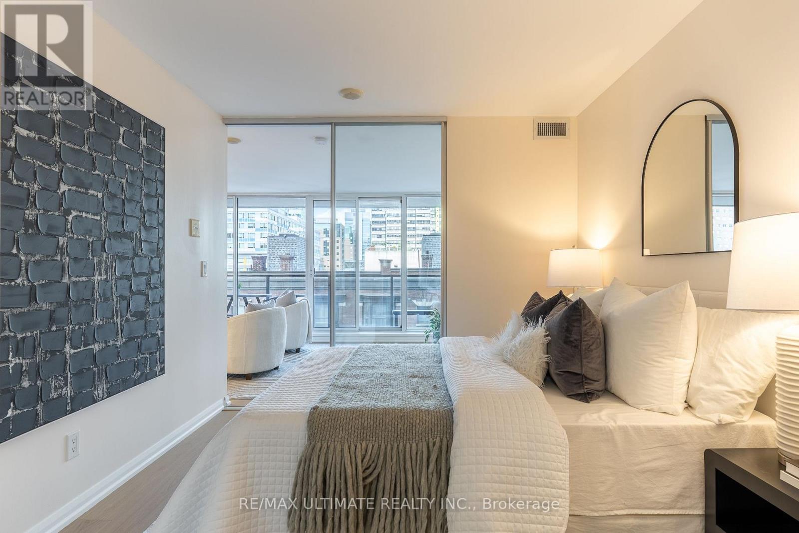 627 - 111 Elizabeth Street, Toronto, Ontario  M5G 1P7 - Photo 25 - C13879826