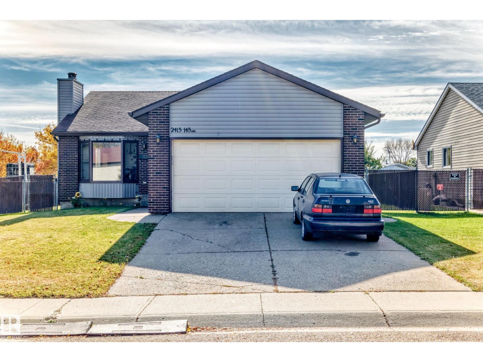 2415 145 AV NW