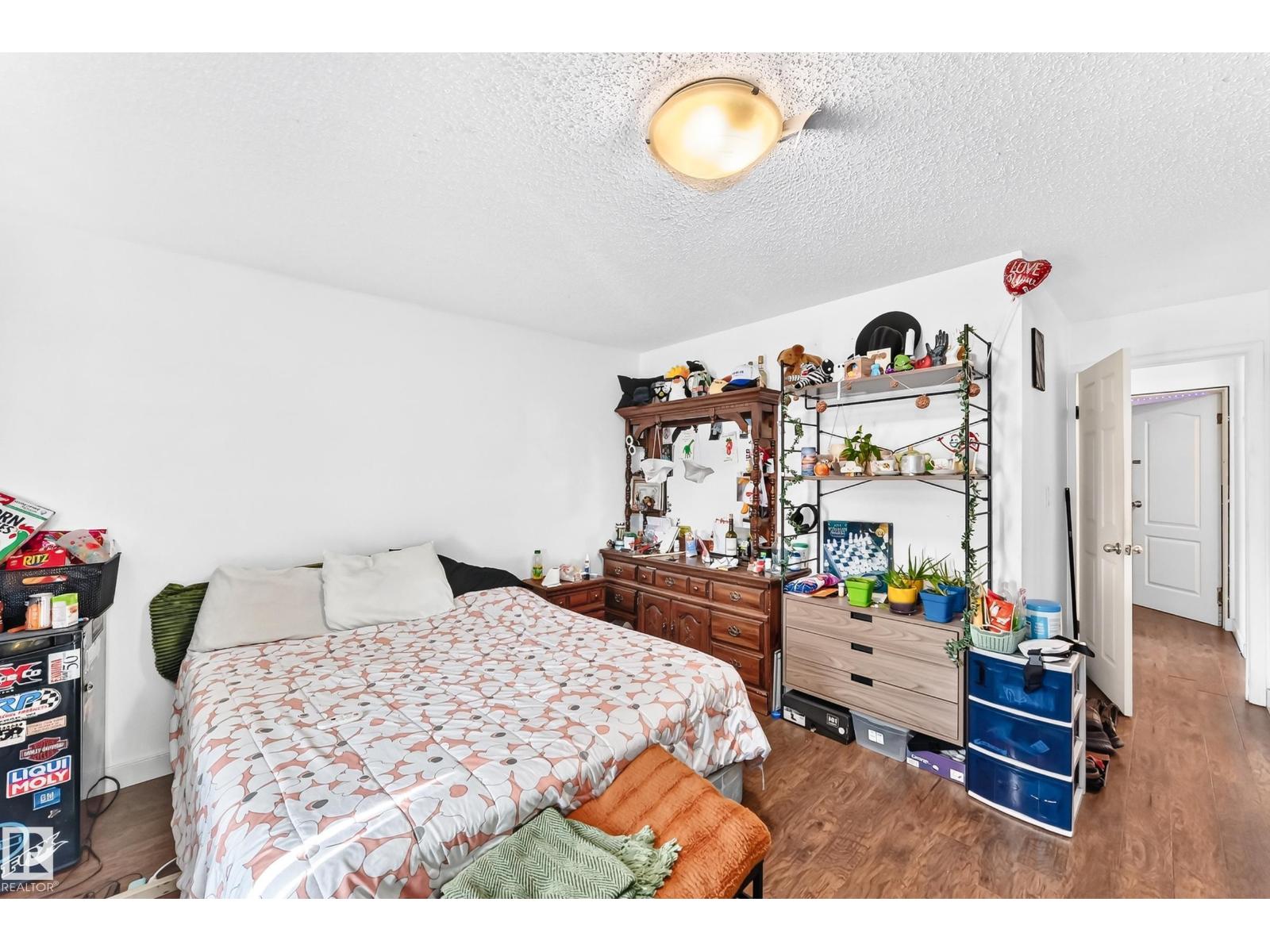 2415 145 AV NW