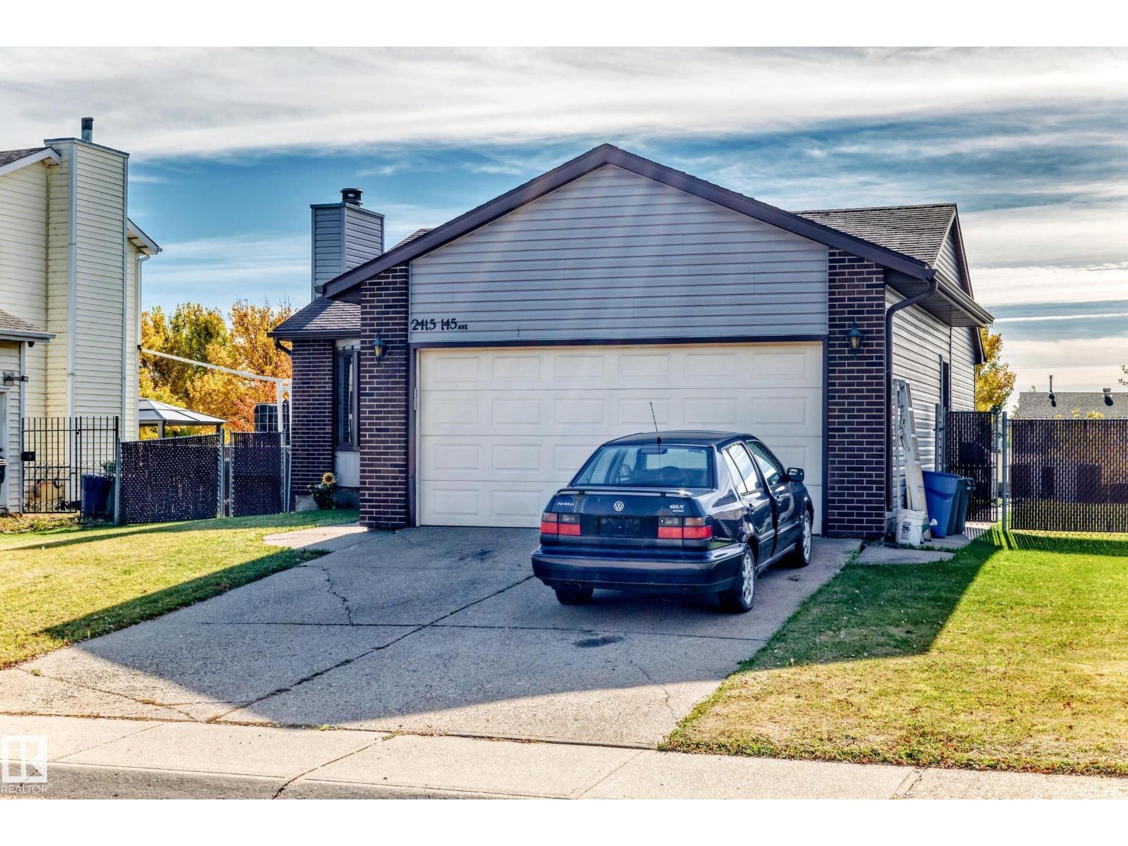 2415 145 AV NW