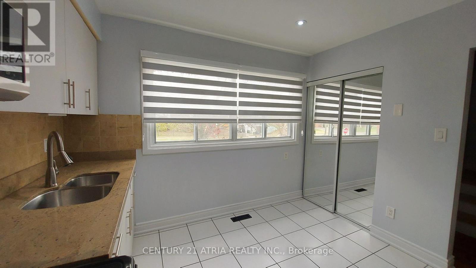 143 Purpledusk Trail, Toronto, Ontario  M1E 4C9 - Photo 11 - E13879830