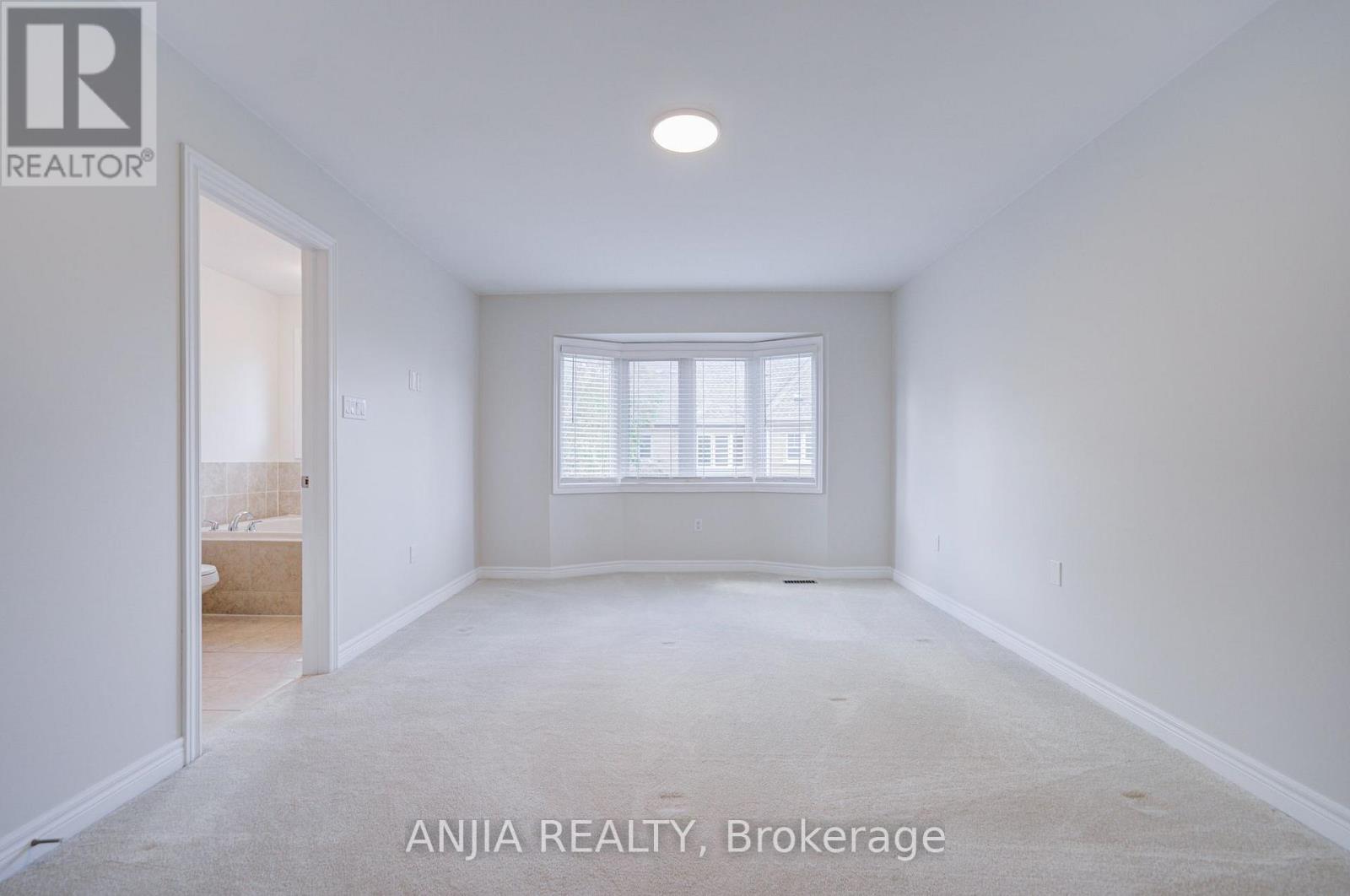 6 Expedition Crescent, Whitchurch-Stouffville, Ontario  L4A 0T1 - Photo 22 - N13879712