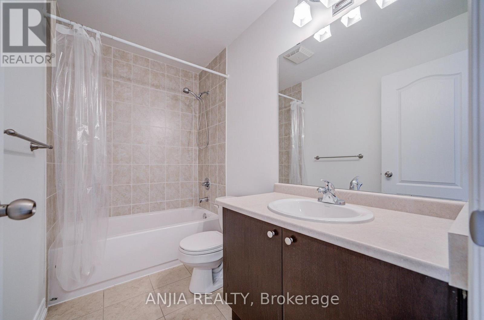 6 Expedition Crescent, Whitchurch-Stouffville, Ontario  L4A 0T1 - Photo 29 - N13879712