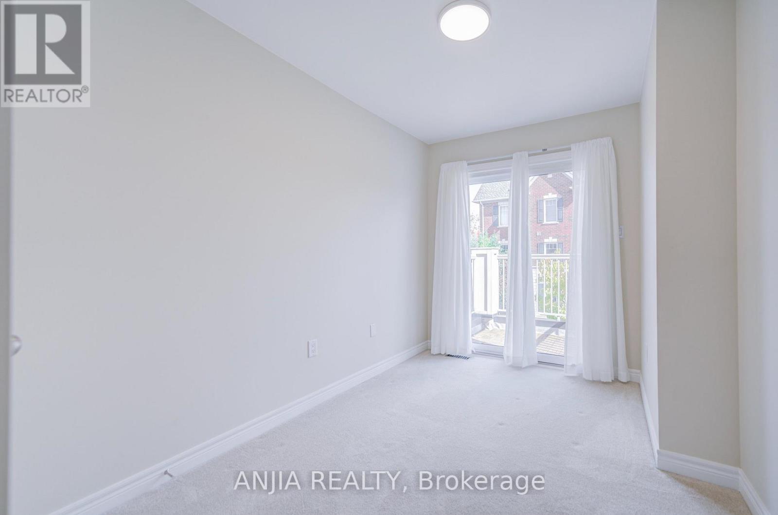 6 Expedition Crescent, Whitchurch-Stouffville, Ontario  L4A 0T1 - Photo 33 - N13879712