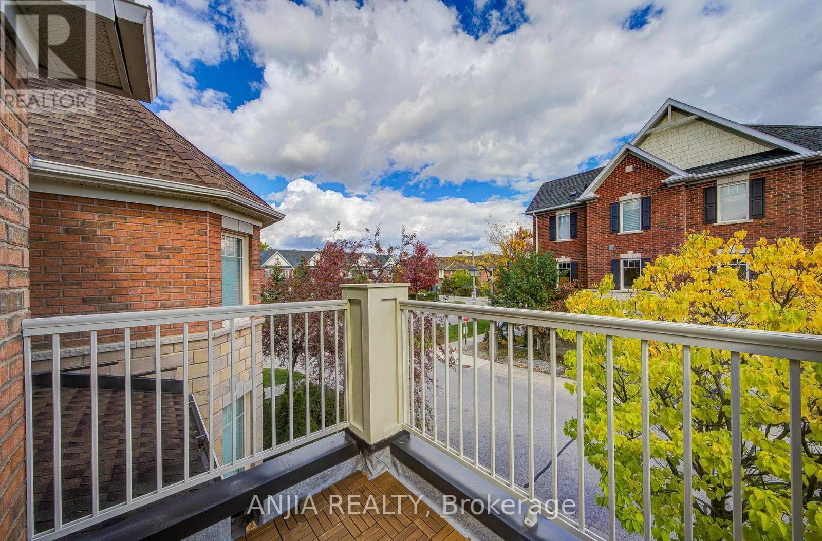 6 Expedition Crescent, Whitchurch-Stouffville, Ontario  L4A 0T1 - Photo 37 - N13879712