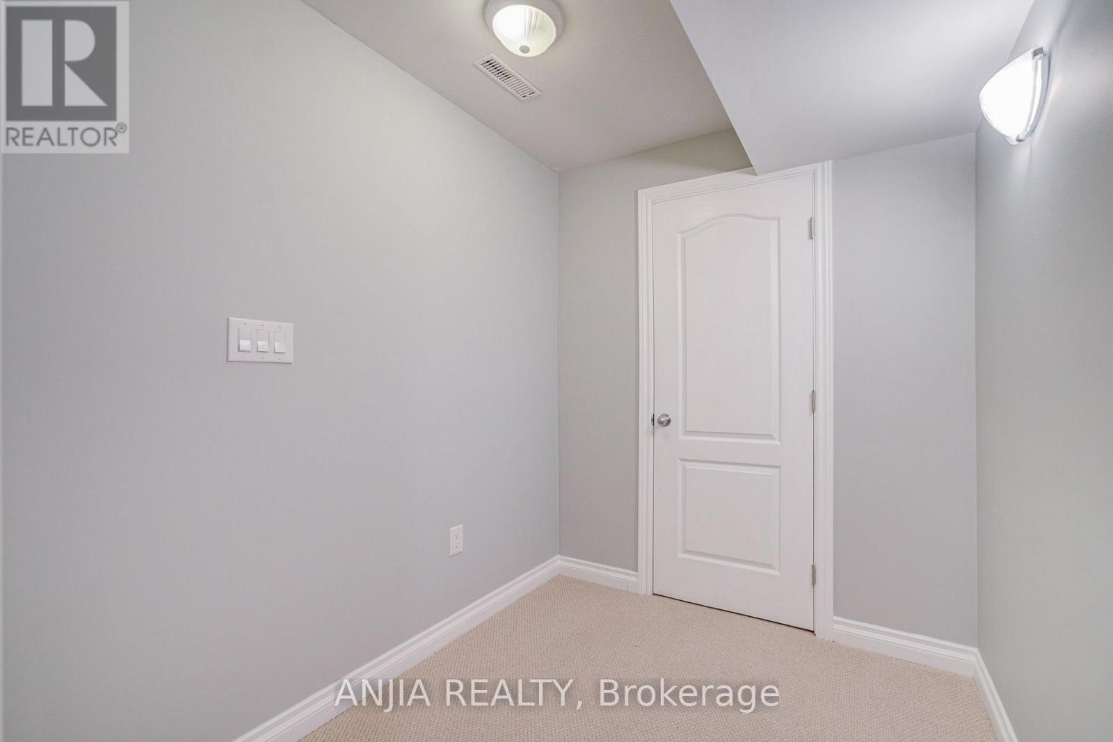 6 Expedition Crescent, Whitchurch-Stouffville, Ontario  L4A 0T1 - Photo 39 - N13879712
