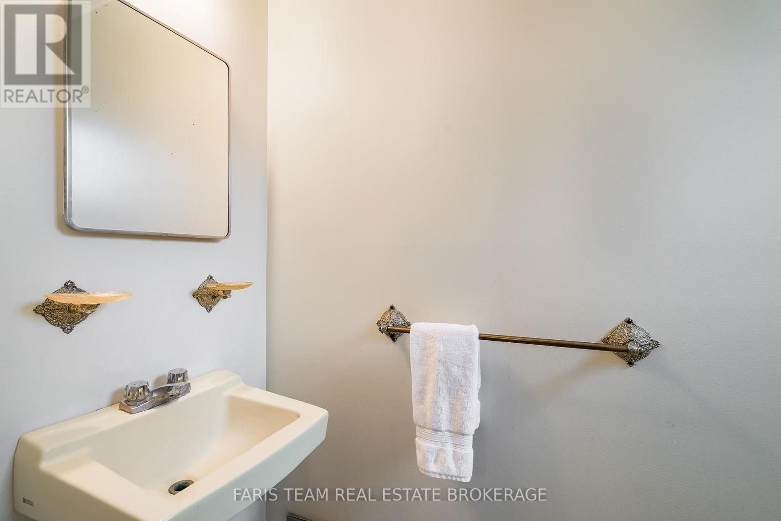 58 Steel Street, Barrie (Grove East), Ontario  L4M 2E9 - Photo 13 - S13879694