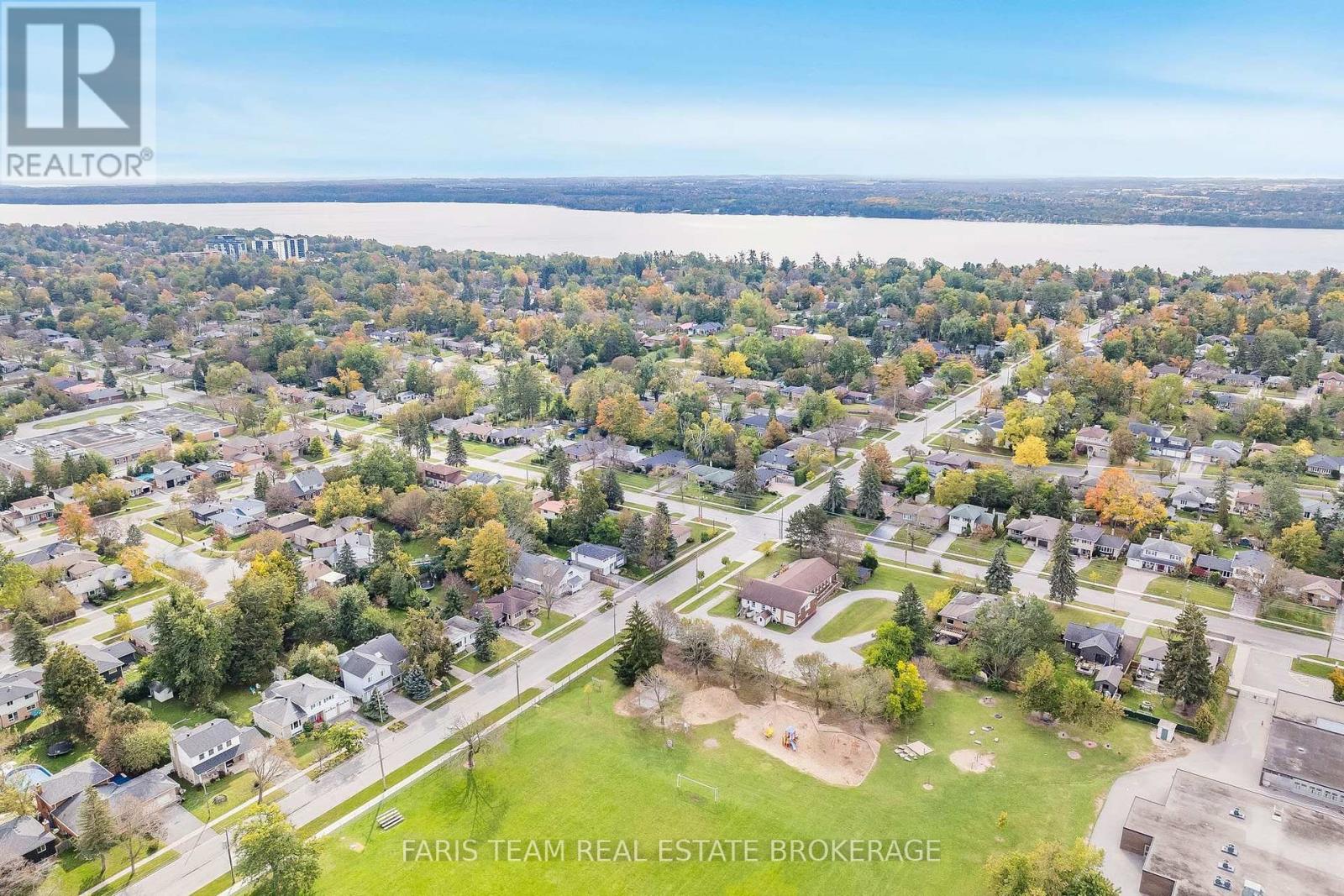 58 Steel Street, Barrie (Grove East), Ontario  L4M 2E9 - Photo 25 - S13879694