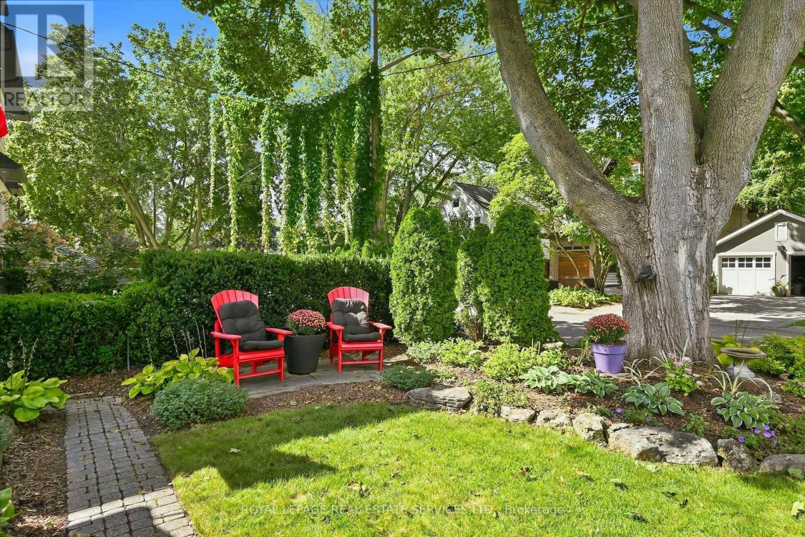 32 Anderson Street, Oakville, Ontario  L6K 1A5 - Photo 4 - W13853970