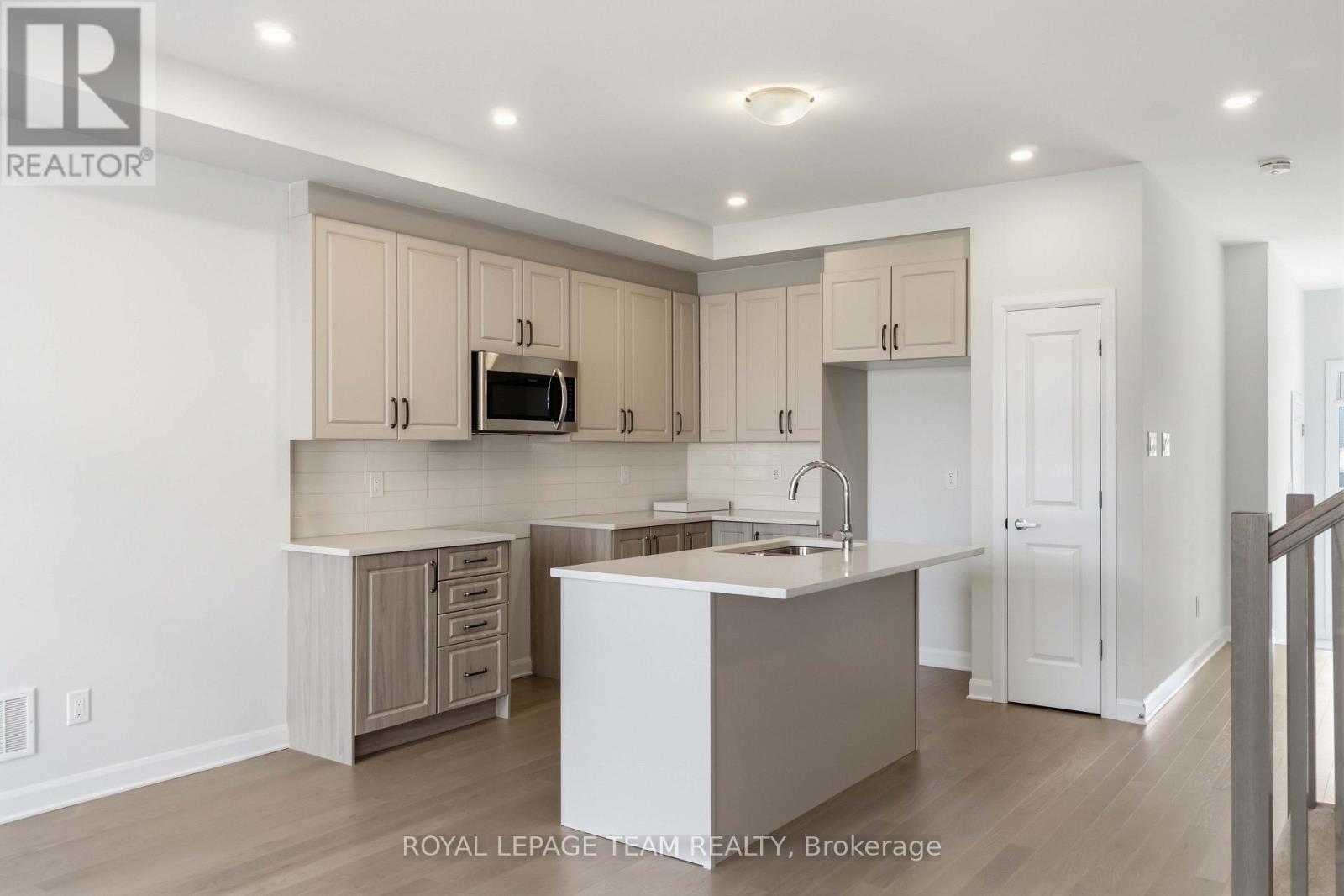 837 Eileen Vollick Crescent, Ottawa, Ontario  K2W 0M8 - Photo 17 - X13863118