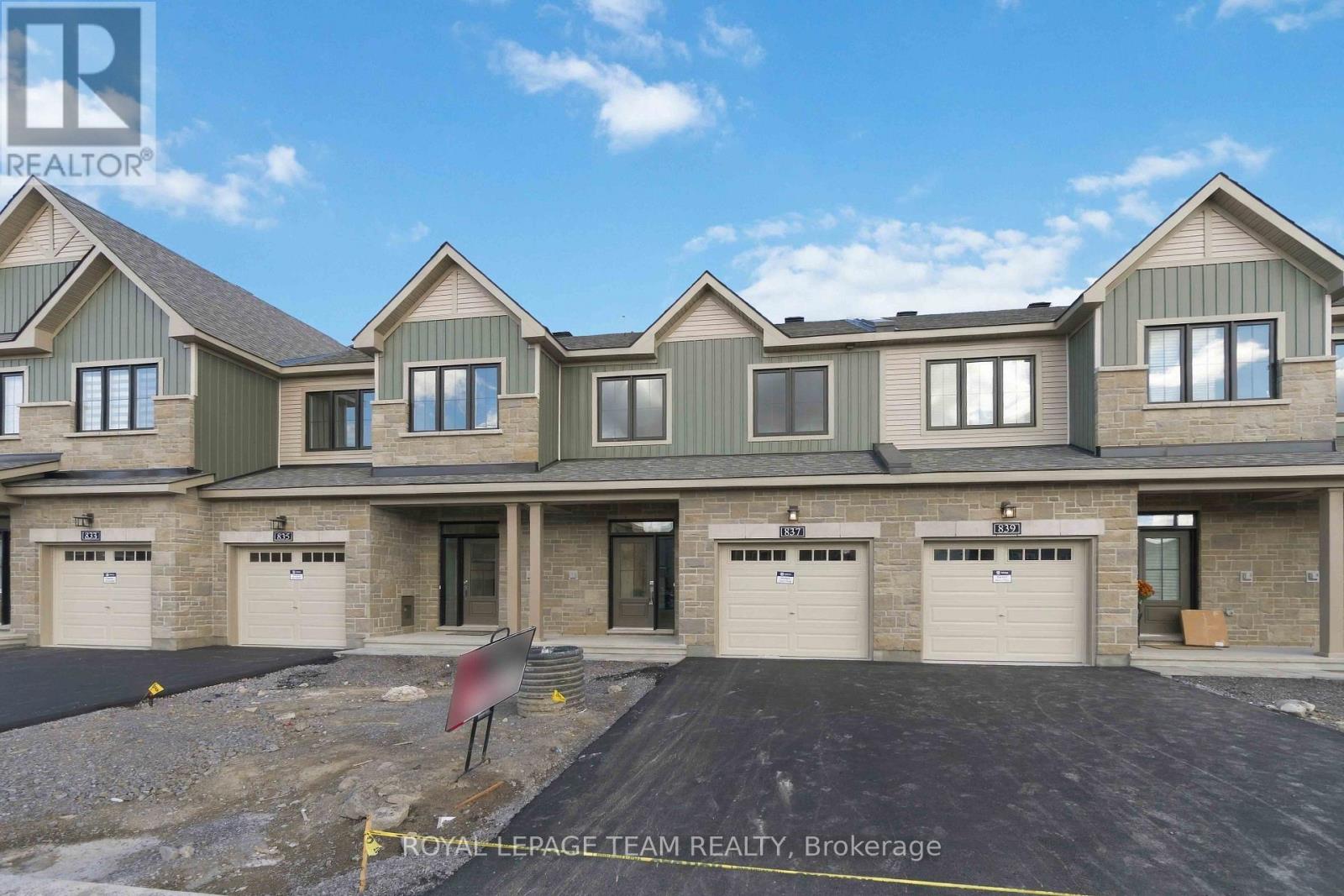 837 Eileen Vollick Crescent, Ottawa, Ontario  K2W 0M8 - Photo 2 - X13863118