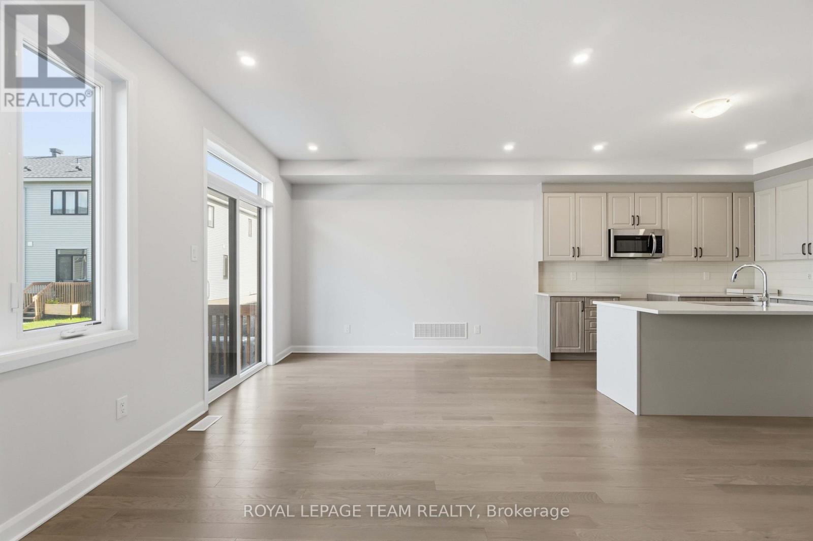 837 Eileen Vollick Crescent, Ottawa, Ontario  K2W 0M8 - Photo 12 - X13863118