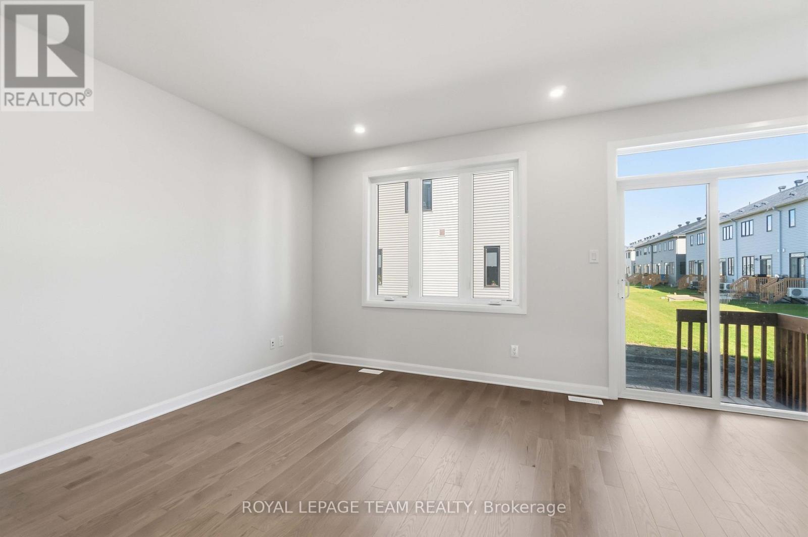 837 Eileen Vollick Crescent, Ottawa, Ontario  K2W 0M8 - Photo 7 - X13863118