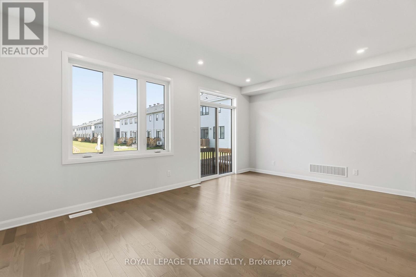837 Eileen Vollick Crescent, Ottawa, Ontario  K2W 0M8 - Photo 6 - X13863118