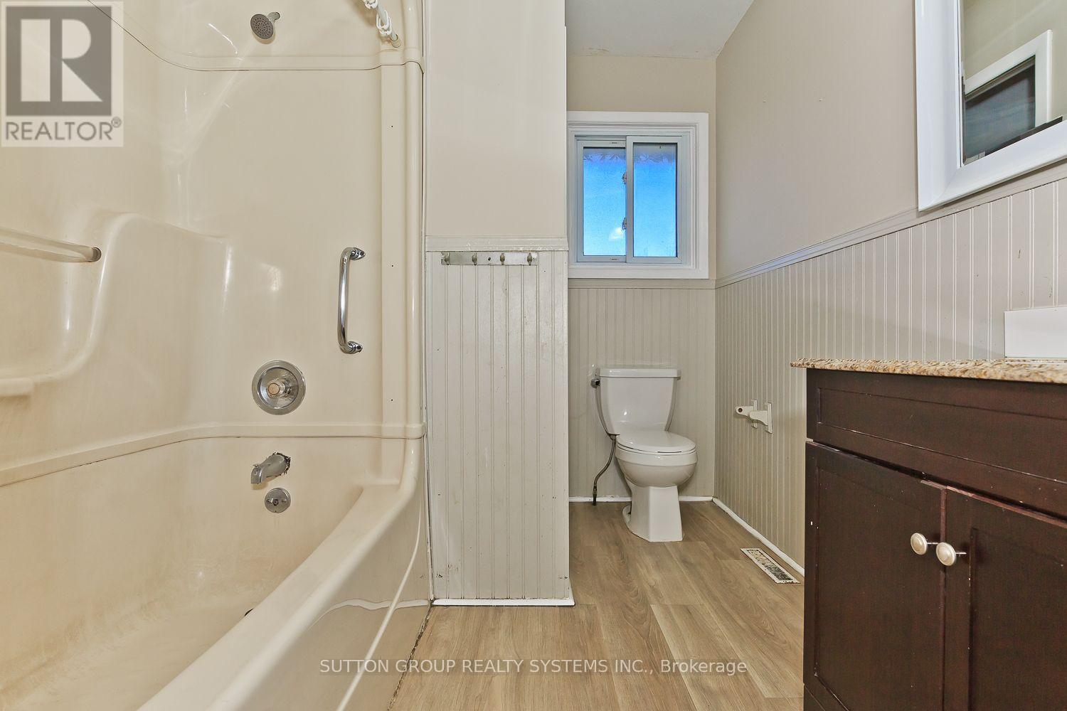 40 Jacobson Avenue, St. Catharines, Ontario  L2T 2Z7 - Photo 12 - X13879716