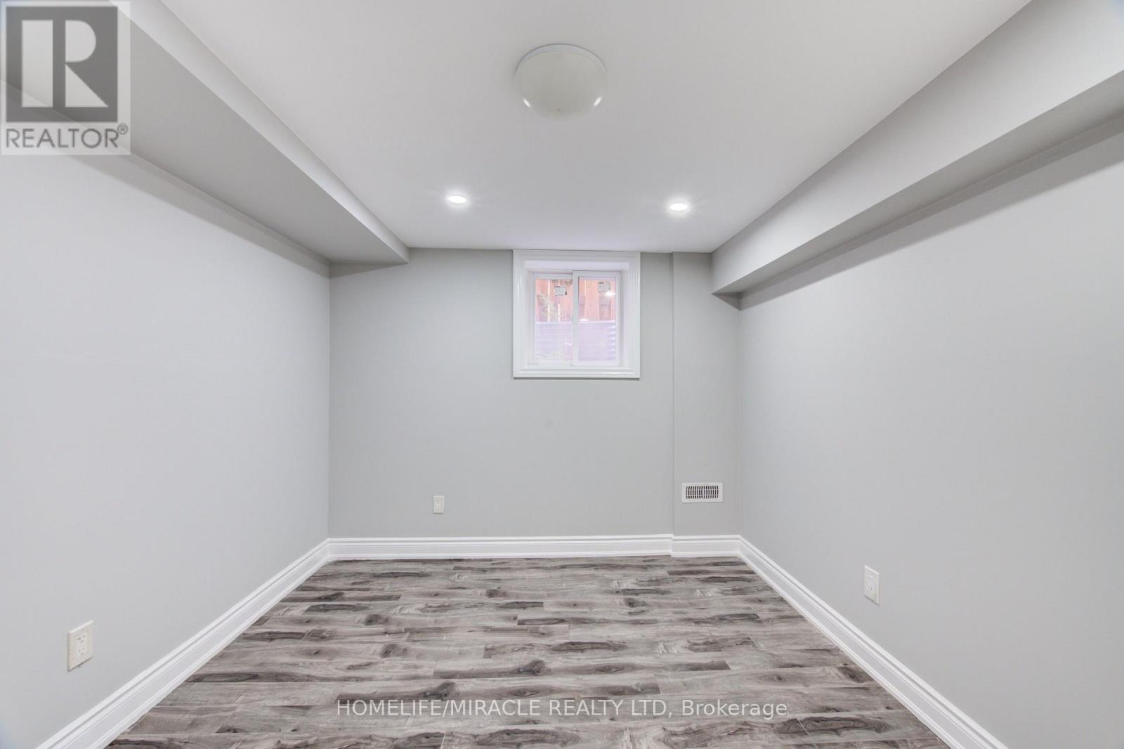 104 Queenston Crescent, London East, Ontario  N5W 1N6 - Photo 36 - X13847822