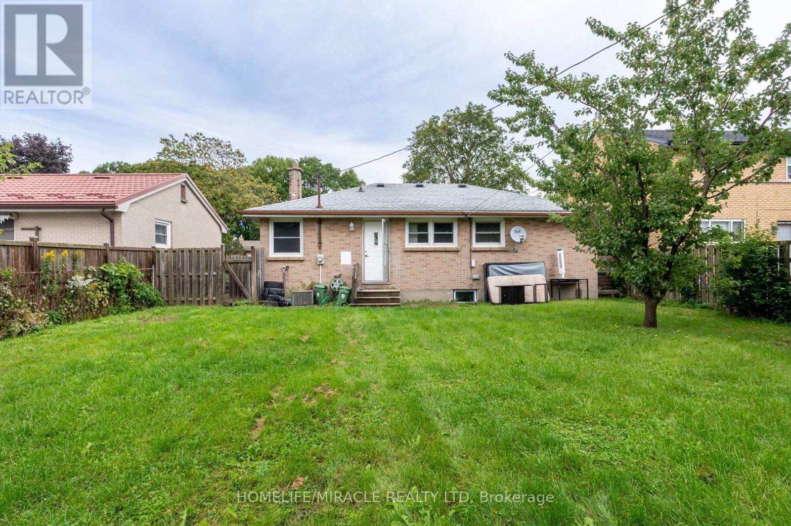 104 Queenston Crescent, London East, Ontario  N5W 1N6 - Photo 9 - X13847822