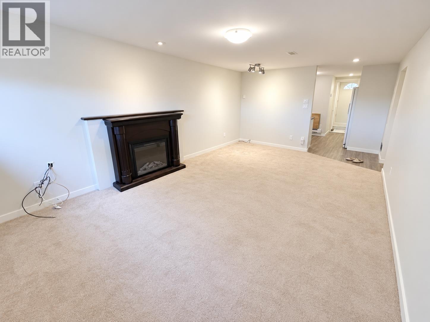 Basement-4825 Georgia Street, Burnaby, British Columbia  V5C 2W1 - Photo 4 - R3173101