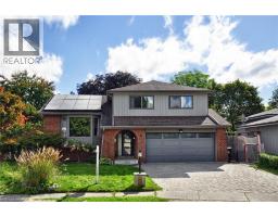 6 CRICKET HOLLOW, Kitchener, Ontario