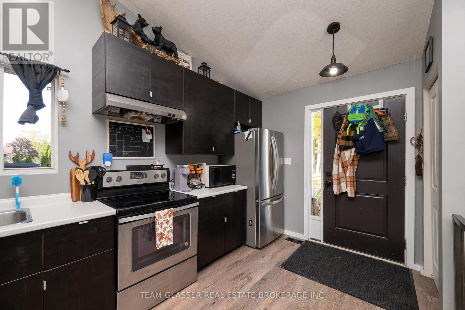 301 Main Street, North Middlesex, Ontario  N0M 2K0 - Photo 11 - X13879876