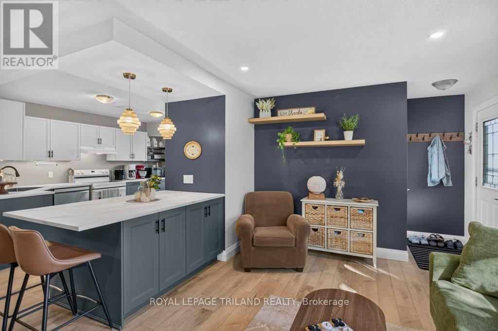 32 Sanders Court, St. Thomas, Ontario  N5P 4J9 - Photo 7 - X13879930