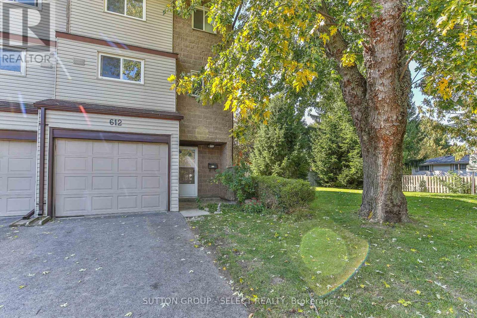 612 Wilkins Street, London South, Ontario  N6C 4Z4 - Photo 3 - X13879932