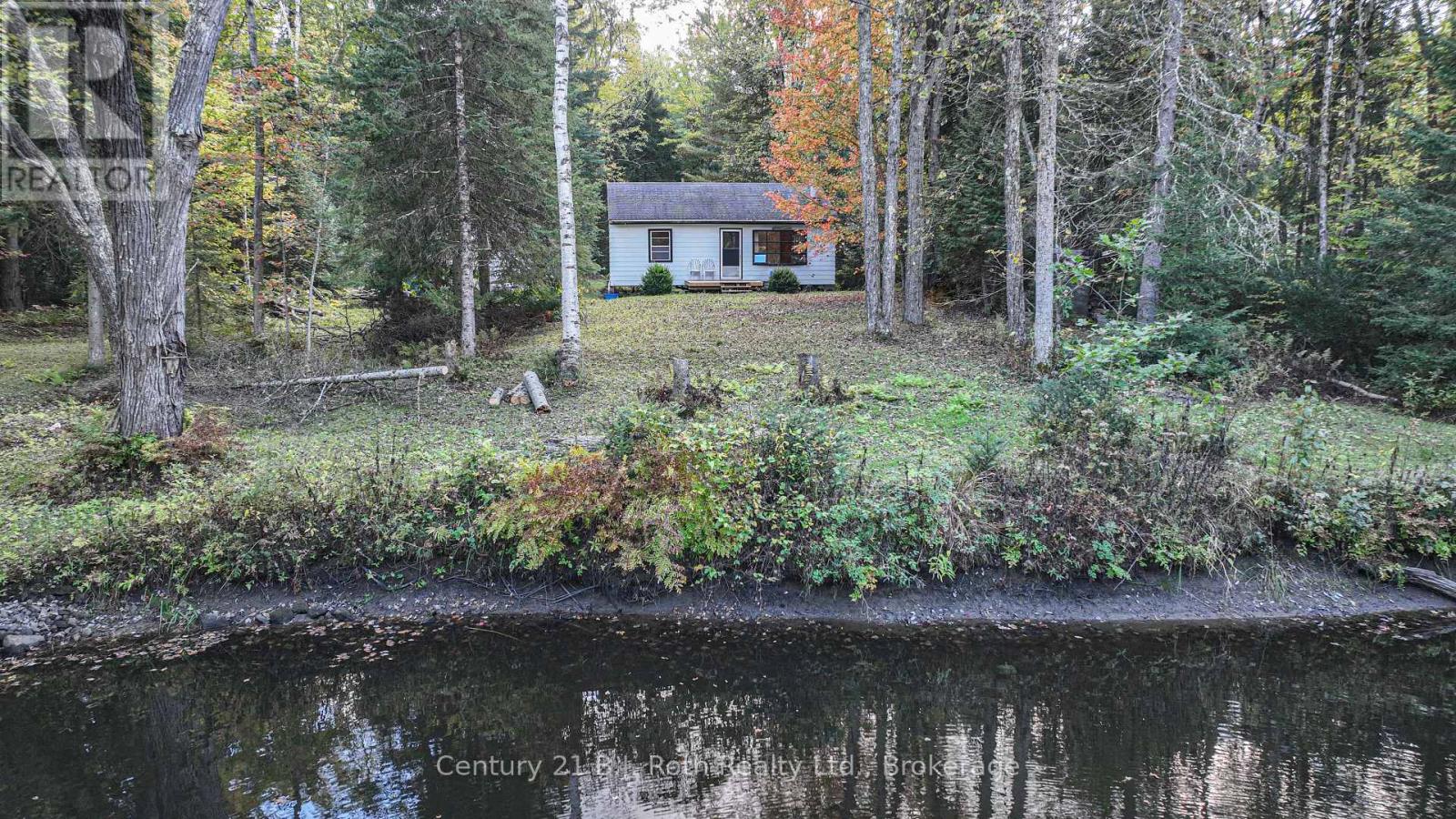 6571 Pioneer Village Lane, Ramara, Ontario  L0K 1W0 - Photo 2 - S13879860