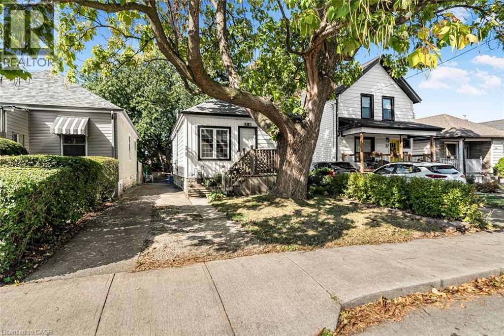 29 WEXFORD Avenue N, Hamilton, Ontario