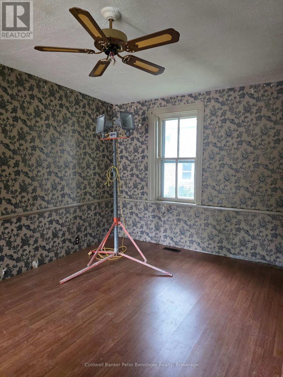 21 Peter Street, Brockton, Ontario  N0G 2V0 - Photo 18 - X13879838