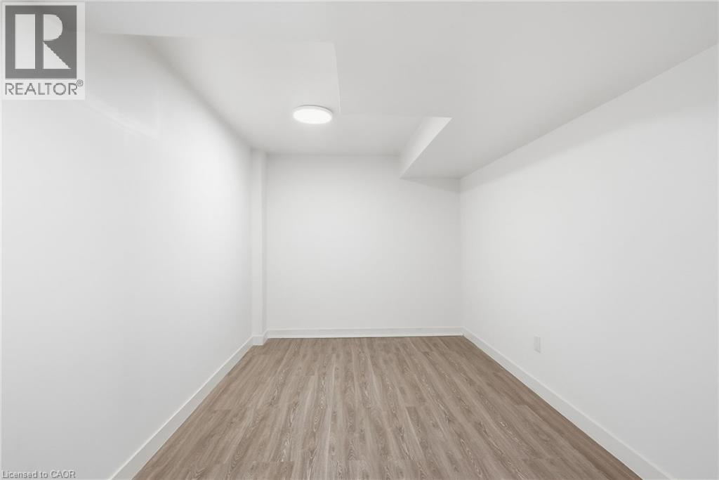 400 Stonehenge Drive Unit# 8, Ancaster, Ontario  L9K 0A2 - Photo 31 - 40869843